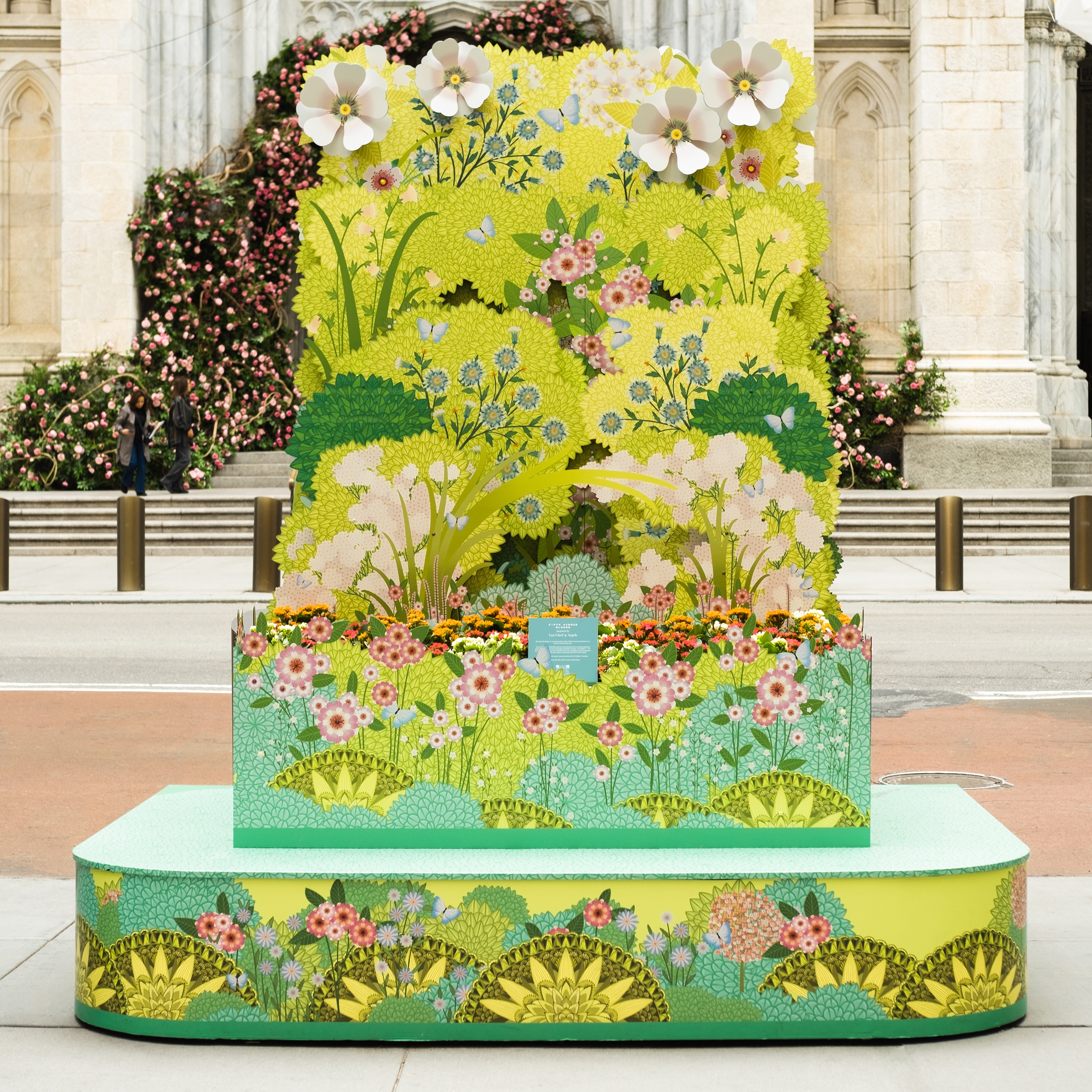 Floral sculpture along Fifth Avenue. Van Cleef & Arpels.