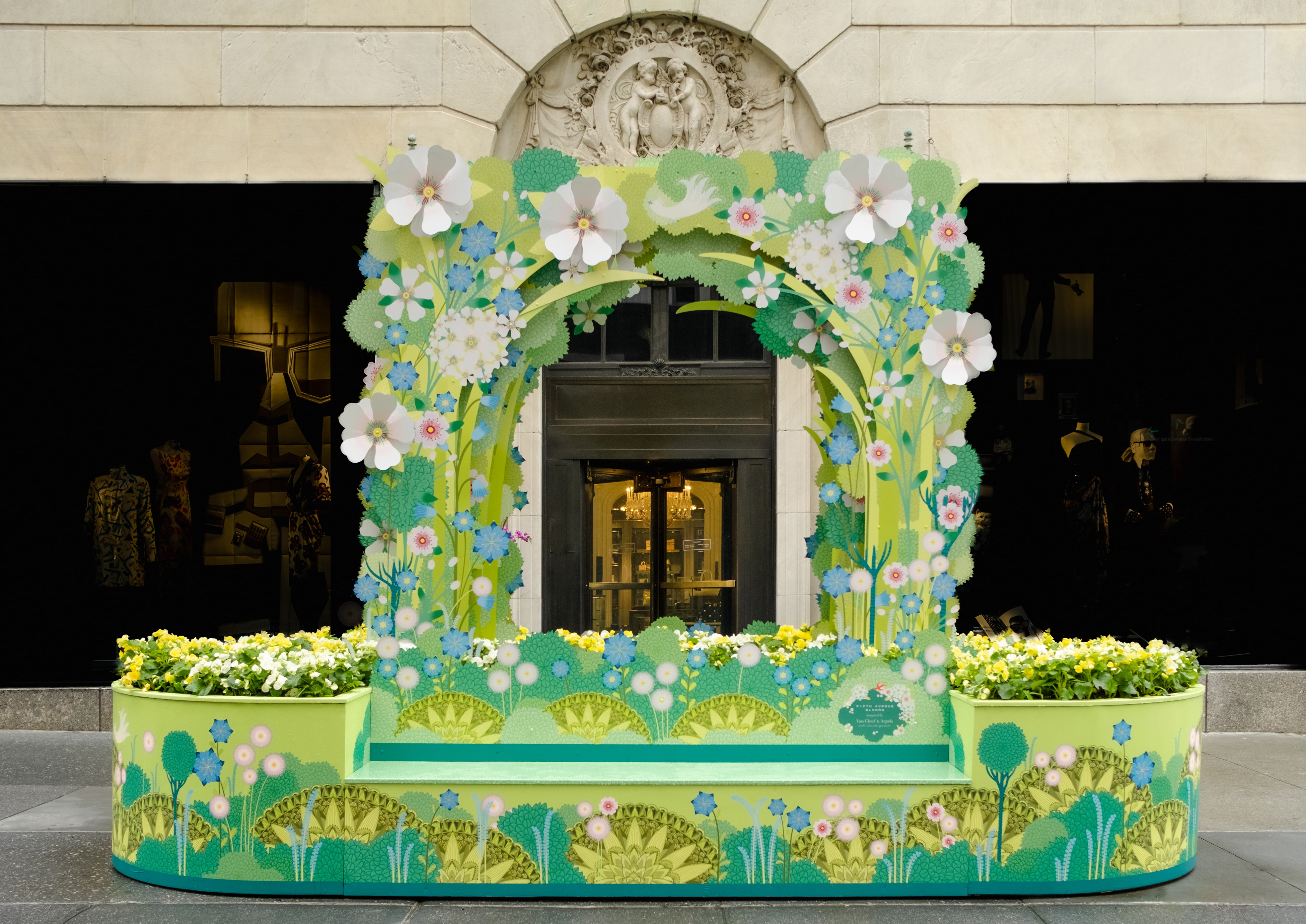 Floral sculpture along Fifth Avenue. Van Cleef & Arpels.
