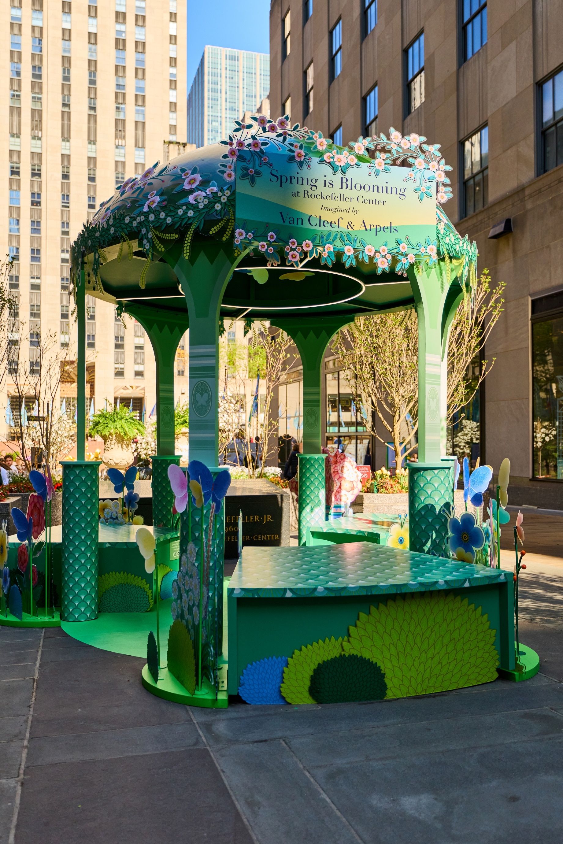 Spring is blooming at Rockefeller Center, Van Cleef & Arpels.