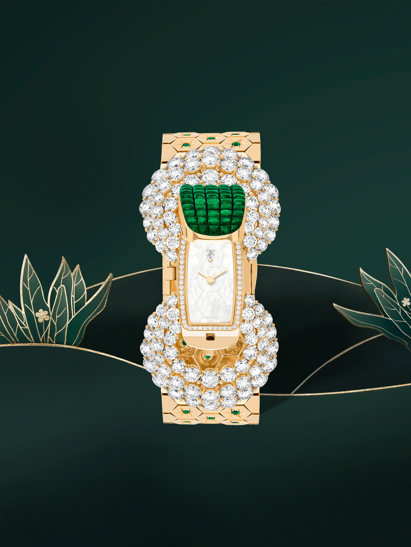 Ludo Secret watch 18K yellow gold, Mystery Set emeralds, emeralds, white mother-of-pearl, diamonds, Swiss quartz movement. Ludo collection, Van Cleef & Arpels.