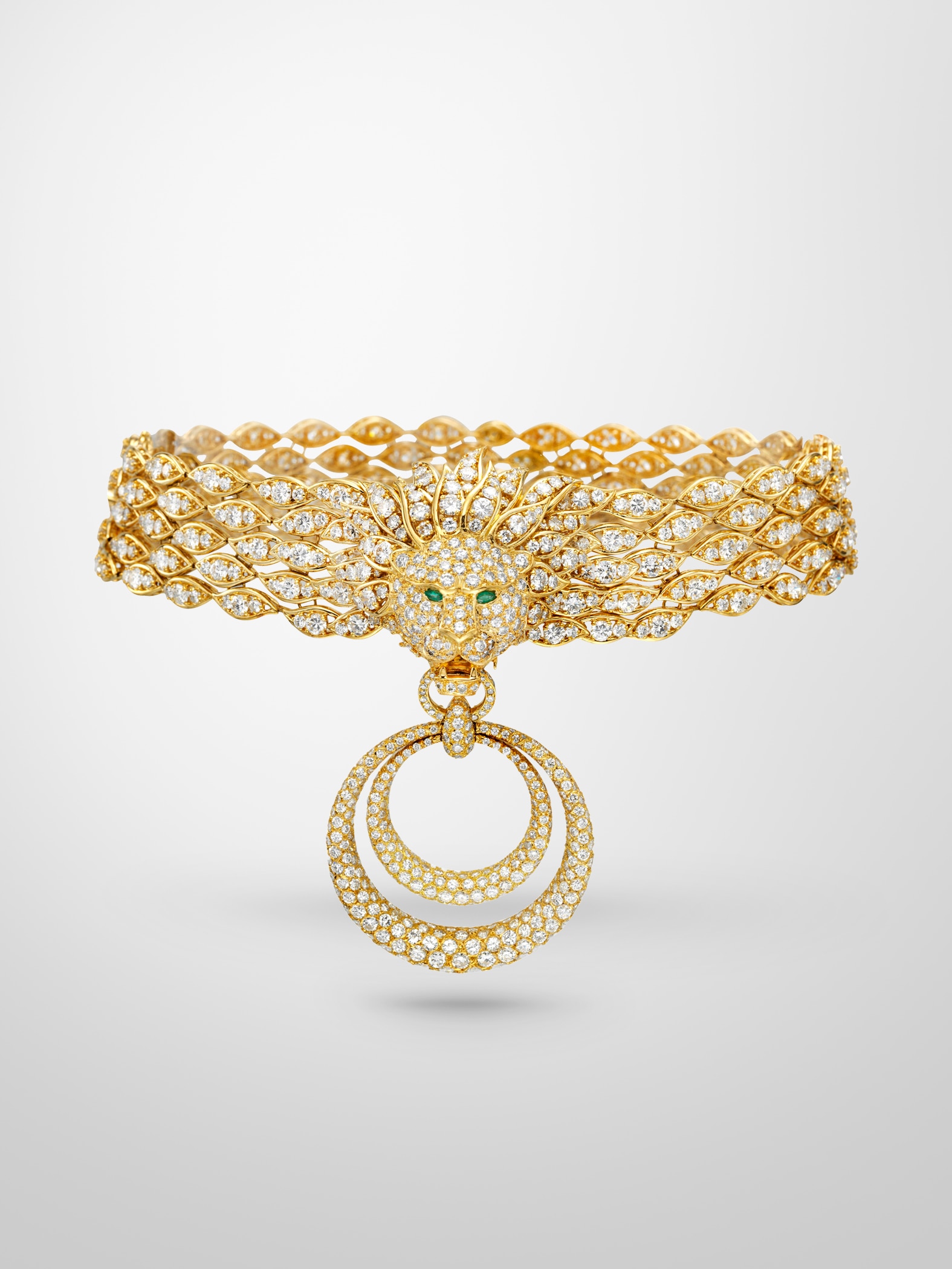 Barquerolles choker, 1971, yellow gold, emeralds, diamonds. Van Cleef & Arpels collection.