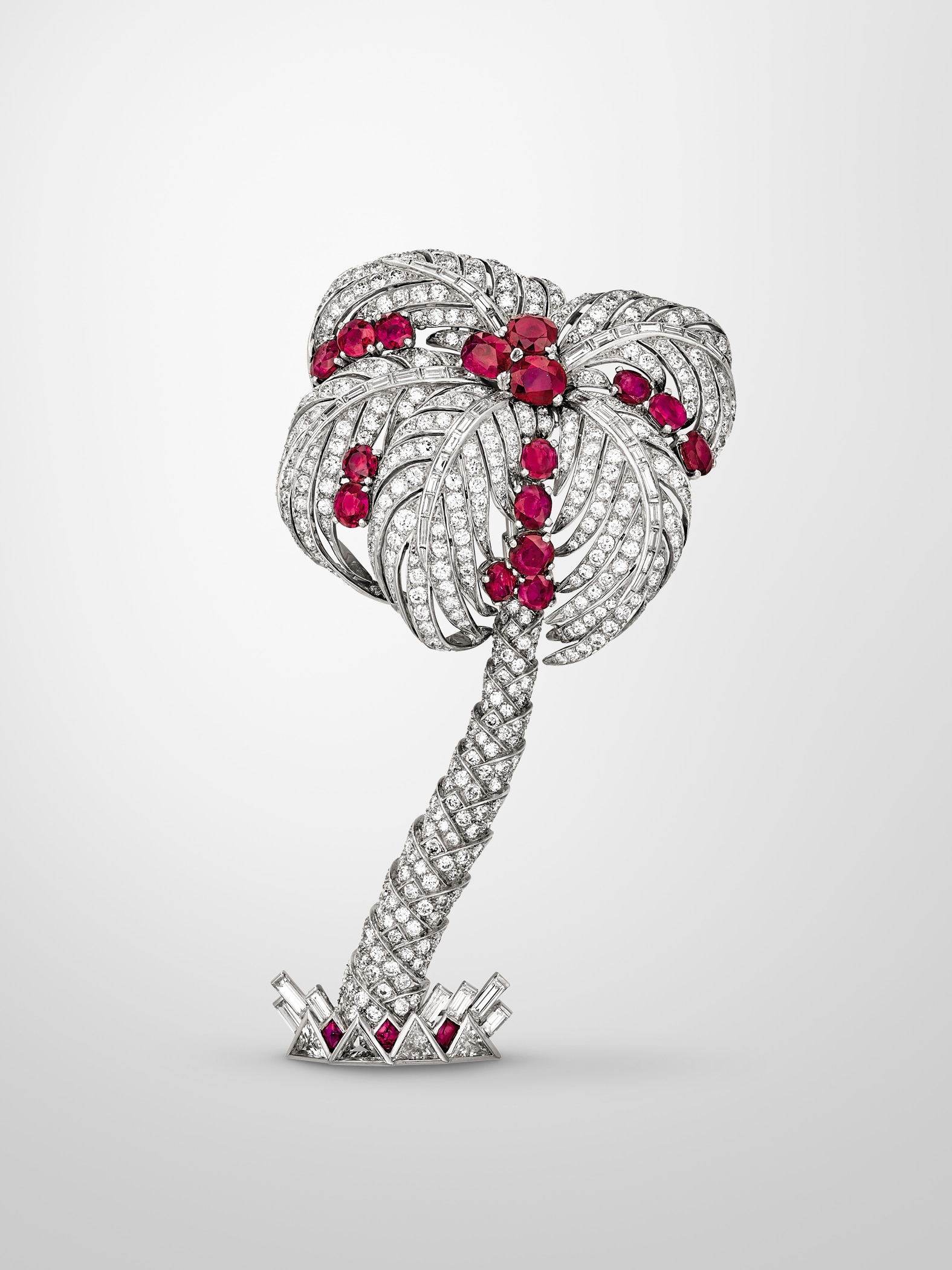 Palm tree clip, 1941, platinum, rubies, diamonds. Van Cleef & Arpels collection.