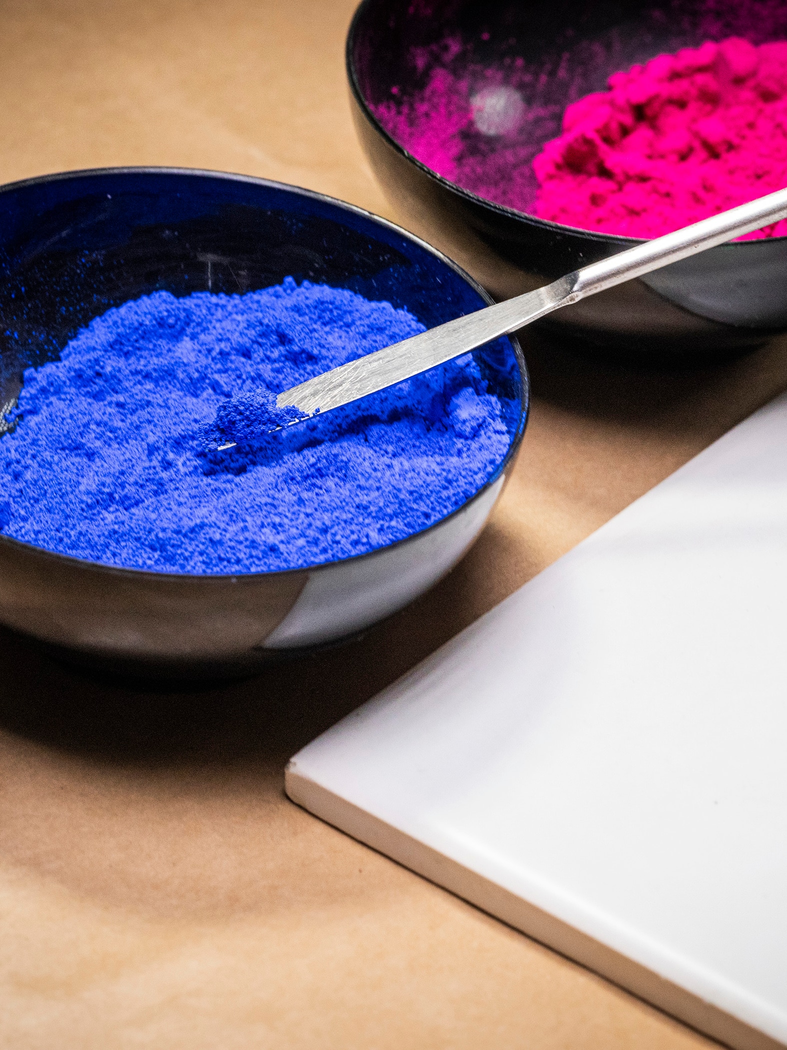 Collecting pigments for the lacquer, Van Cleef & Arpels.