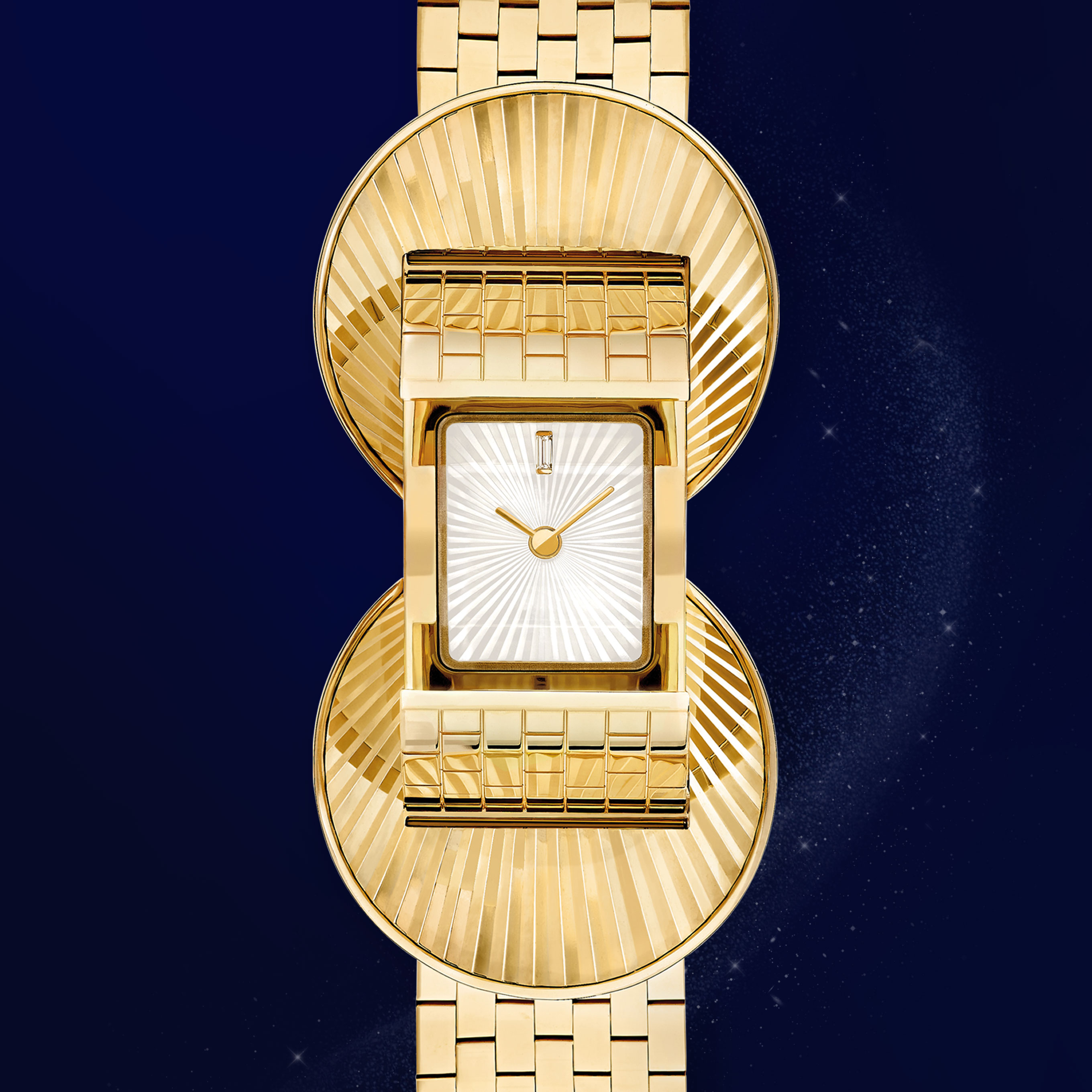 Ludo Secret watch, 18K guilloché yellow gold, round diamonds, guilloché white mother-of-pearl, triple folding buckle, Swiss quartz movement. Collection montres de Haute Joaillerie, Van Cleef & Arpels.