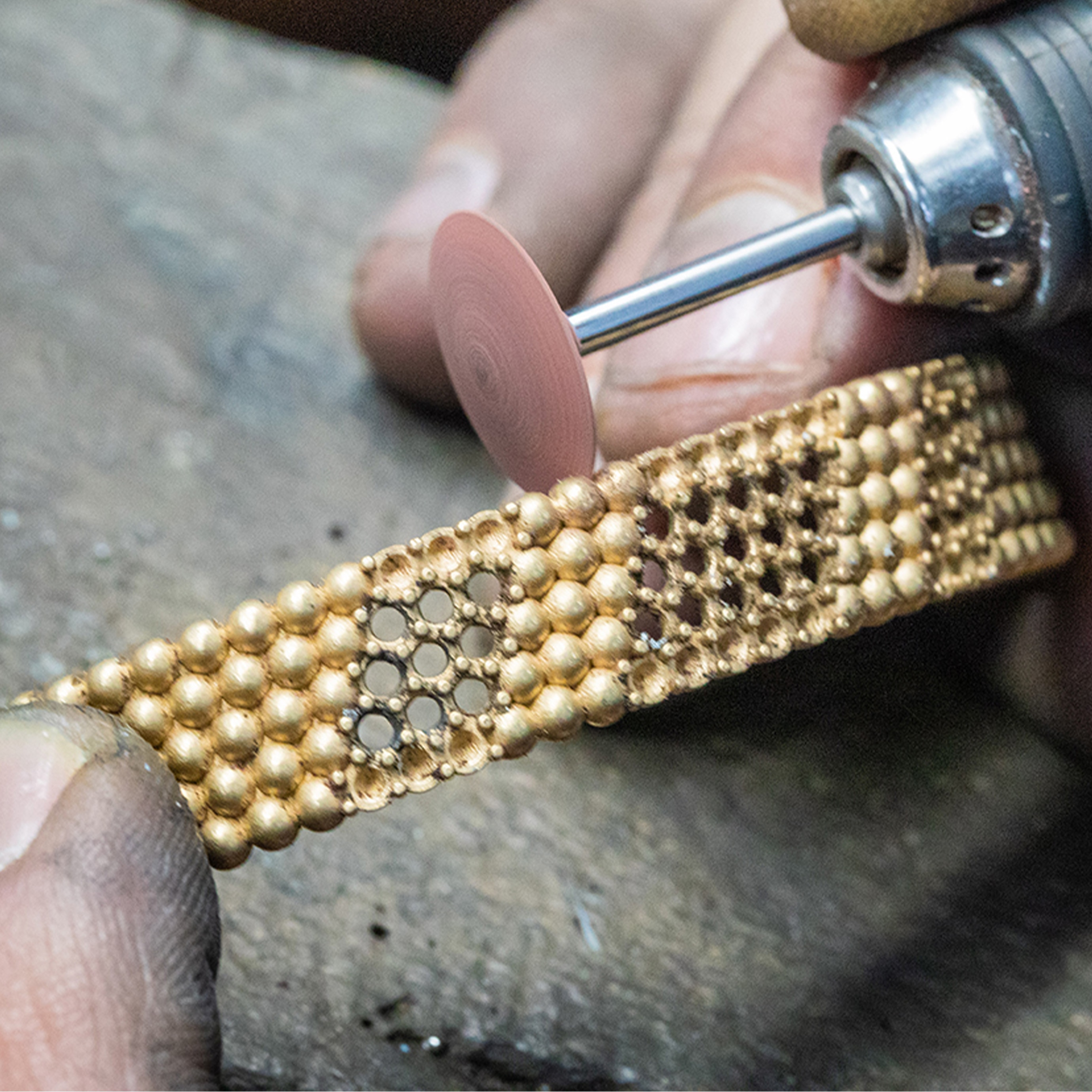 Gold beads work, Van Cleef & Arpels.