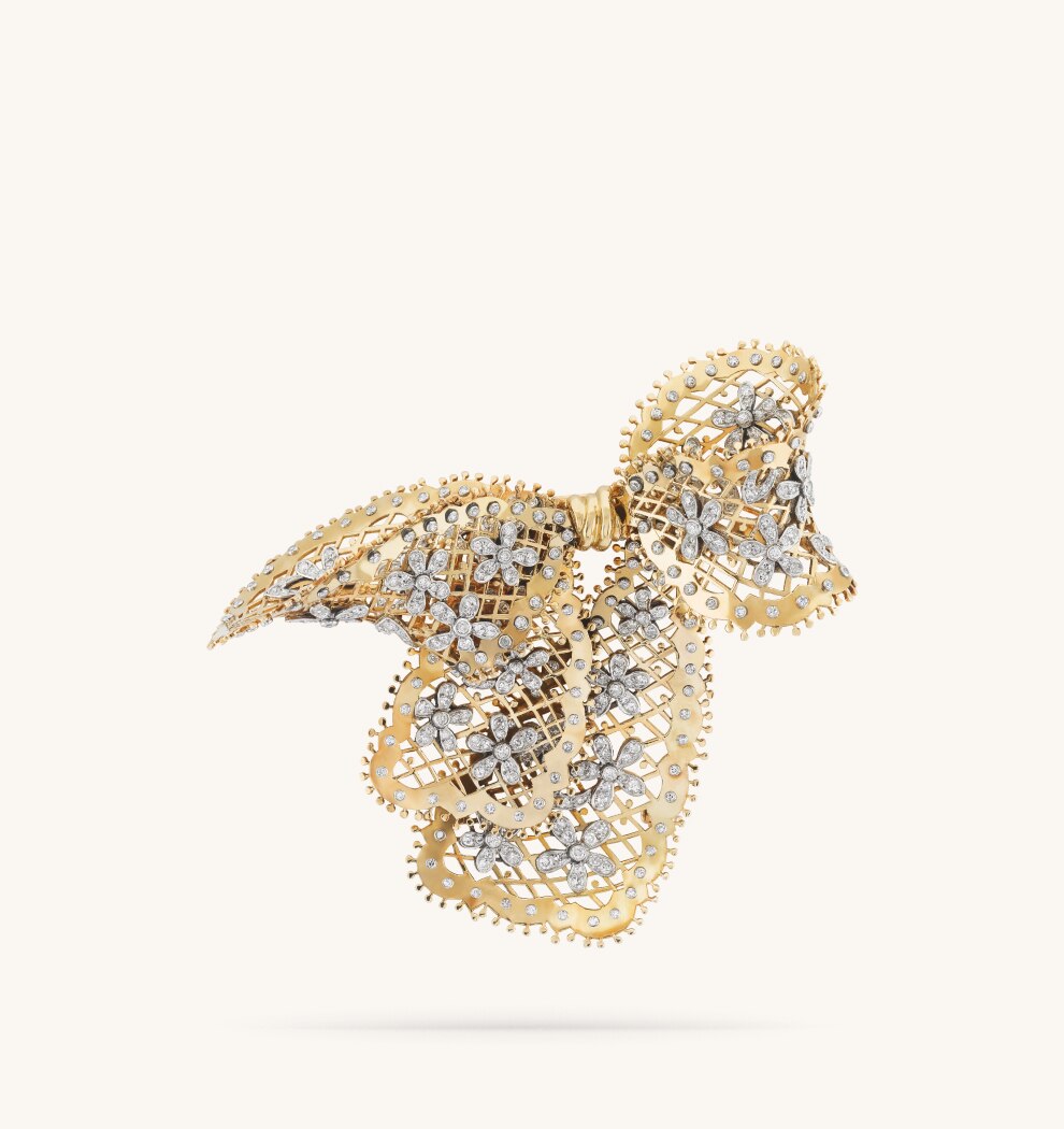 Spilla Dentelle, oro giallo, platino, diamanti taglio rotondo, 1940 Collezione Héritage, Van Cleef & Arpels.