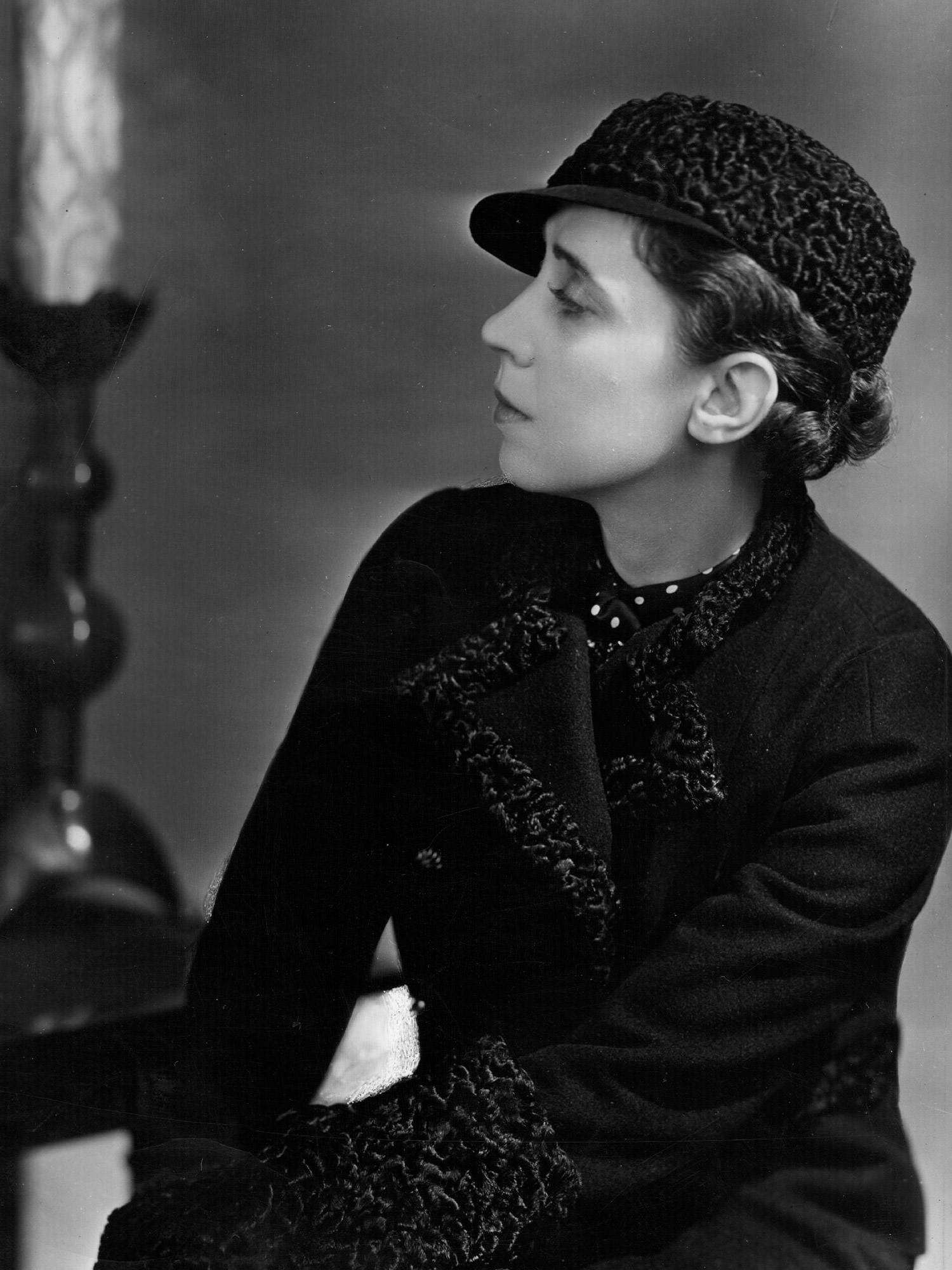Italian fashion designer Elsa Schiaparelli. - Van Cleef & Arpels